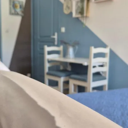 Oda ve Kahvaltı La Petite Dormeuse 3*